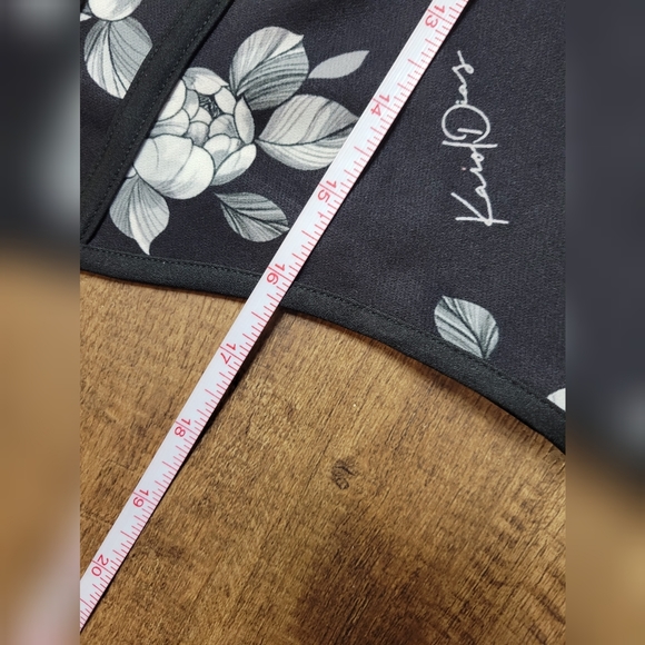 FREE W BUNDLE Shein X Karol Dias cropped tank top - Picture 8 of 11